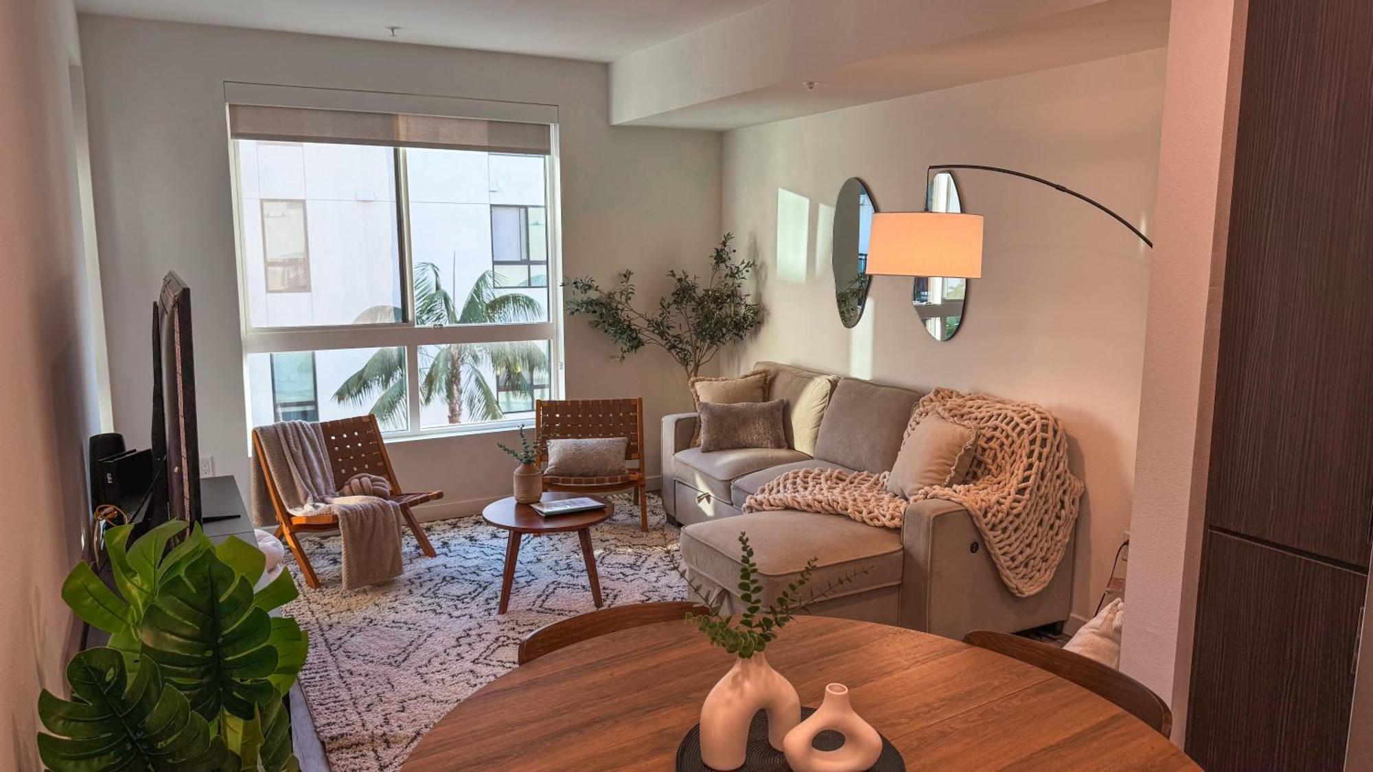 Luxury 1Bdr Centrally Located In Hollywood ロサンゼルス エクステリア 写真